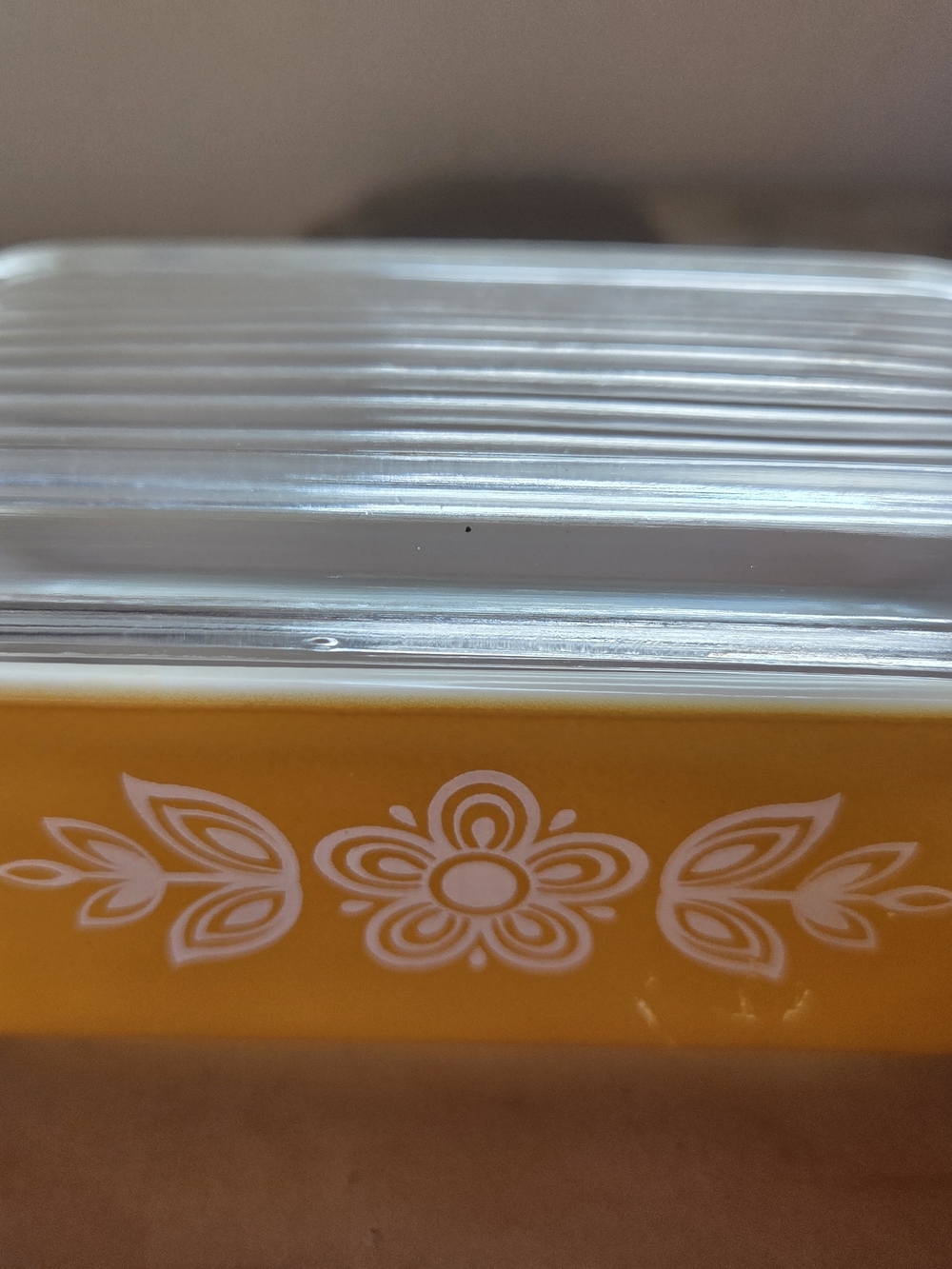 🍍Vintage Pyrex Fridgie Dish With Lid